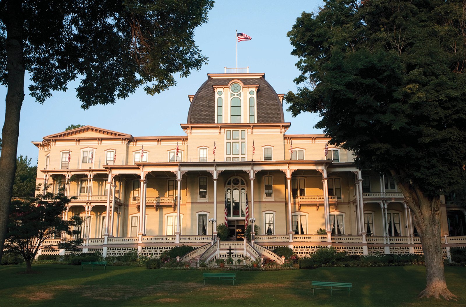 Chautauqua Institution Athenaeum Hotel